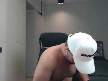 Chaturbate Best live sex cam show of sandro_best