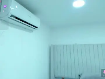 Chaturbate Free Live Porn of shelynna_azzul