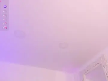 Chaturbate Live Sex Cam of shelynna_azzul