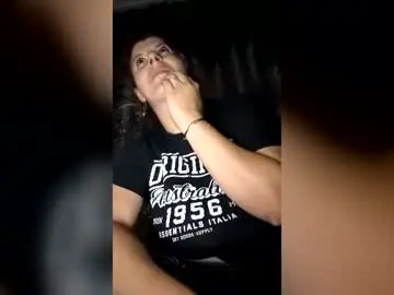 Chaturbate Adult Video Chat of bigtitslala
