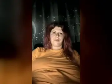 Chaturbate Live Sex Cam of bigtitslala