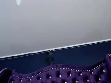 Chaturbate Sex Cam of emmie_lee_