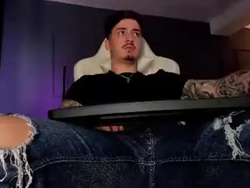Chaturbate Live Sex Cam of matt_thestud