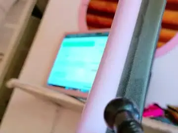 Chaturbate Live Sex Cam of pamelakadavid