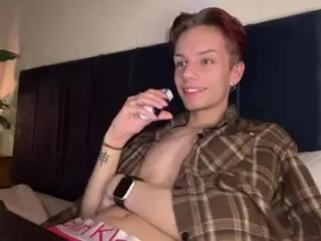 Chaturbate Live Sex Cam of erikcute