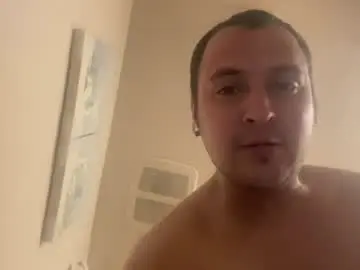 Chaturbate Live Sex Cam of dickemdown93est