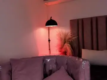 Chaturbate Watch Live Sex Cams of megan_glow_