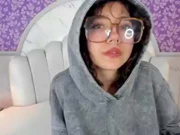 Chaturbate Adult Video Chat of koreespring