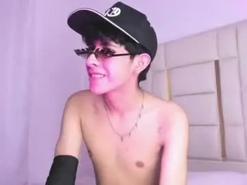 Chaturbate Best live sex cam show of julian_xp