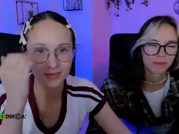 Chaturbate Live Sex Cam of lia_dream_