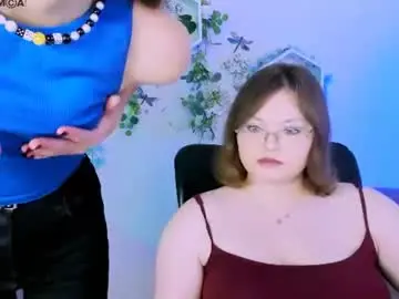 Chaturbate Live Sex Cam of lia_dream_