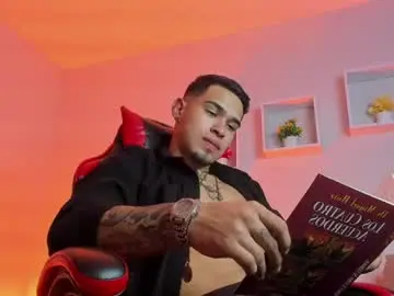 Chaturbate Private Sex Chat of master_demond