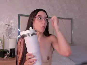 Chaturbate Nude Webcam of ari_wilde