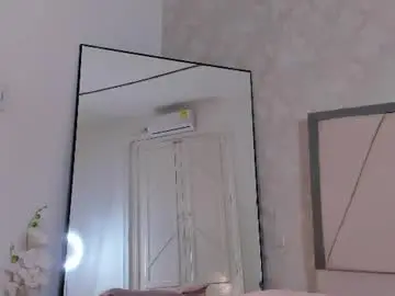 Chaturbate Watch Live Sex Cams of ari_wilde