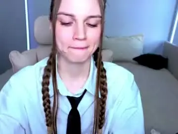 Chaturbate Best live sex cam show of doreathaskornik