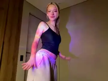 Chaturbate Best live sex cam show of hyunwilhelmi