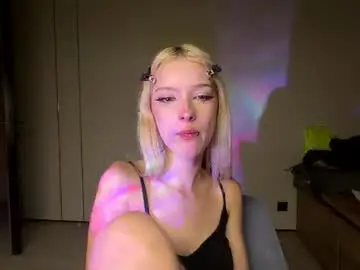 Chaturbate Best live sex cam show of hyunwilhelmi