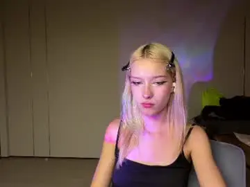 Chaturbate Best live sex cam show of hyunwilhelmi