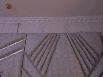 Chaturbate Nude Webcam of lucy_busty1