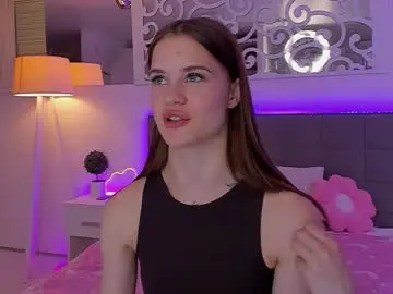 Chaturbate Live Sex Cam of luisaclover