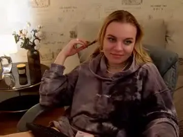 Chaturbate Watch Live Sex Cams of glow_margo
