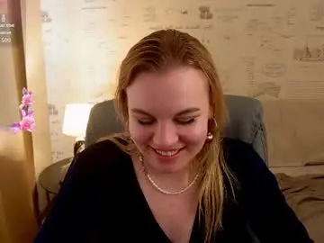 Chaturbate Watch Live Sex Cams of glow_margo