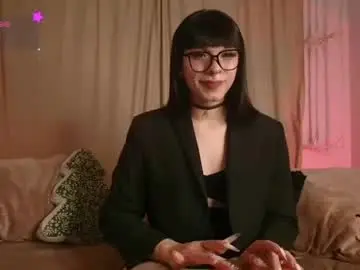 Chaturbate Free Live Porn of mooon_spellmannn