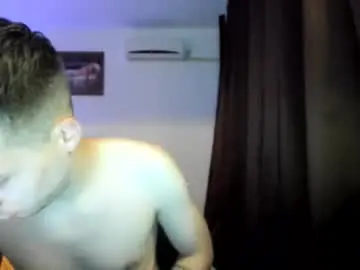 Chaturbate Live Sex Cam of dreamboy240