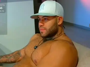 Chaturbate Live Porn of michael_salens