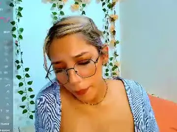 Chaturbate Best Webcam of petite_blossom4