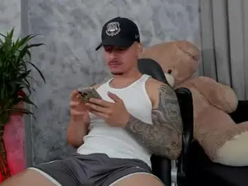 Chaturbate Free Porn Cam of boyc02_