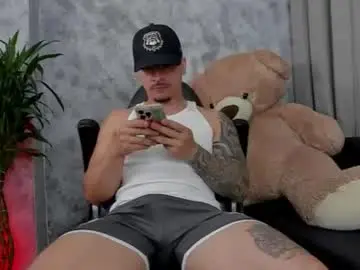 Chaturbate Best live sex cam show of boyc02_