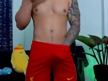 Chaturbate Live Sex Cam of boyc02_