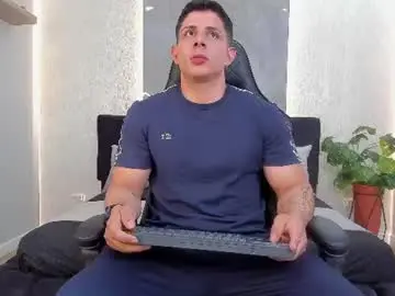 Chaturbate Watch Live Sex Cams of johan_williams_07
