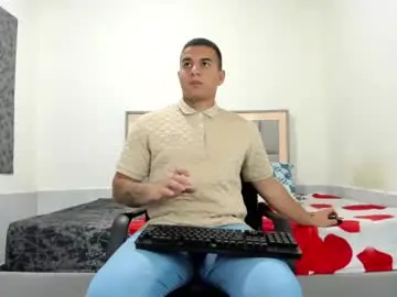 Chaturbate Free Porn Cam of simonkeler