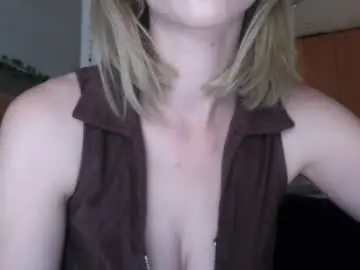 Chaturbate Live Sex Cam of allyoursss1212