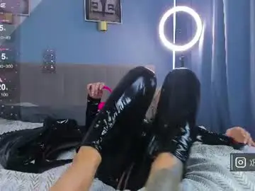 Chaturbate Live Sex Cam of candysandyy