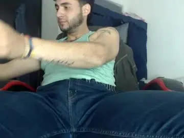 Chaturbate Live Porn of david_hot12