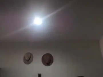 Chaturbate Live Sex Cam of david_hot12