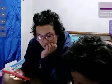 Chaturbate Live Sex Cam of mauroluxandra
