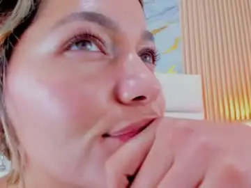 Chaturbate Sex Chat of miamalkovaa_