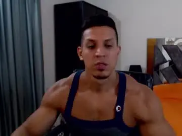 Chaturbate Live Sex Cam of frank_heaven_shore