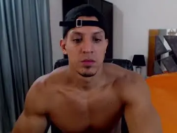 Chaturbate Live Sex Cam of frank_heaven_shore