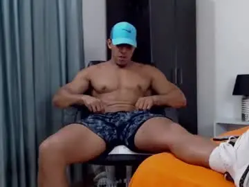 Chaturbate Live Sex Cam of frank_heaven_shore