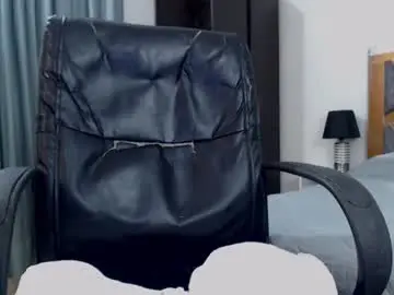 Chaturbate Live Sex Cam of frank_heaven_shore