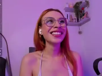 Chaturbate Live Sex Cam of honey_bitee