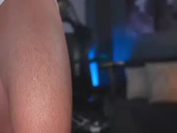 Chaturbate Free Porn Cam of kevin_montoya1