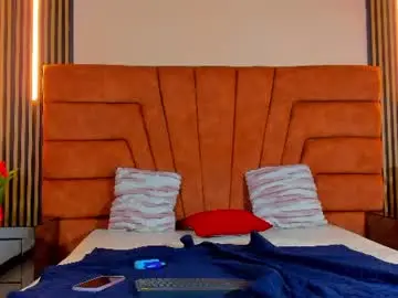 Chaturbate Live Sex Cam of sarasaenz999