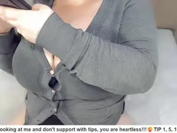 Chaturbate Nude Webcam of bustyyyheart
