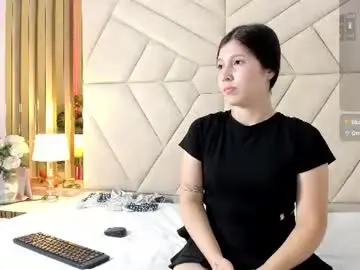 Chaturbate Live Sex Cam of isa_leo